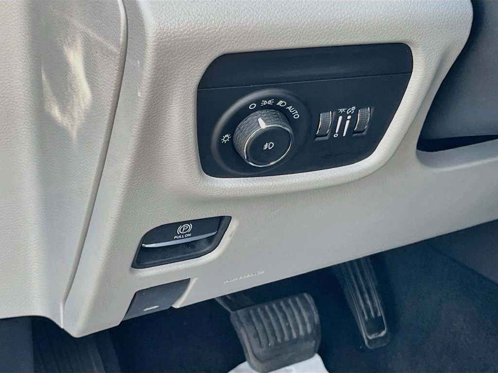 Used 2022 Jeep Grand Cherokee L Overland AWD/4WD image 10