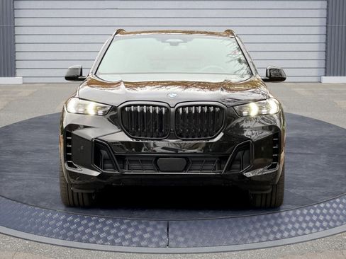 New 2026 BMW X5 xDrive40i w/ Executive Package image 2