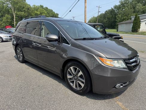 Used 2014 Honda Odyssey Touring image 5