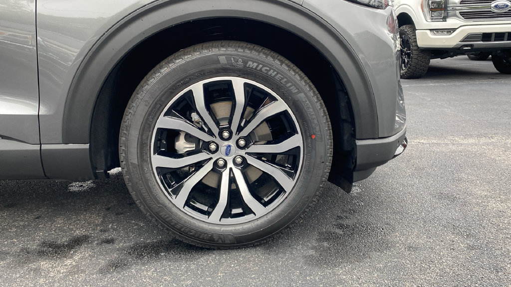 New 2027 Ford Explorer ST-Line w/ Premium Package RWD image 10
