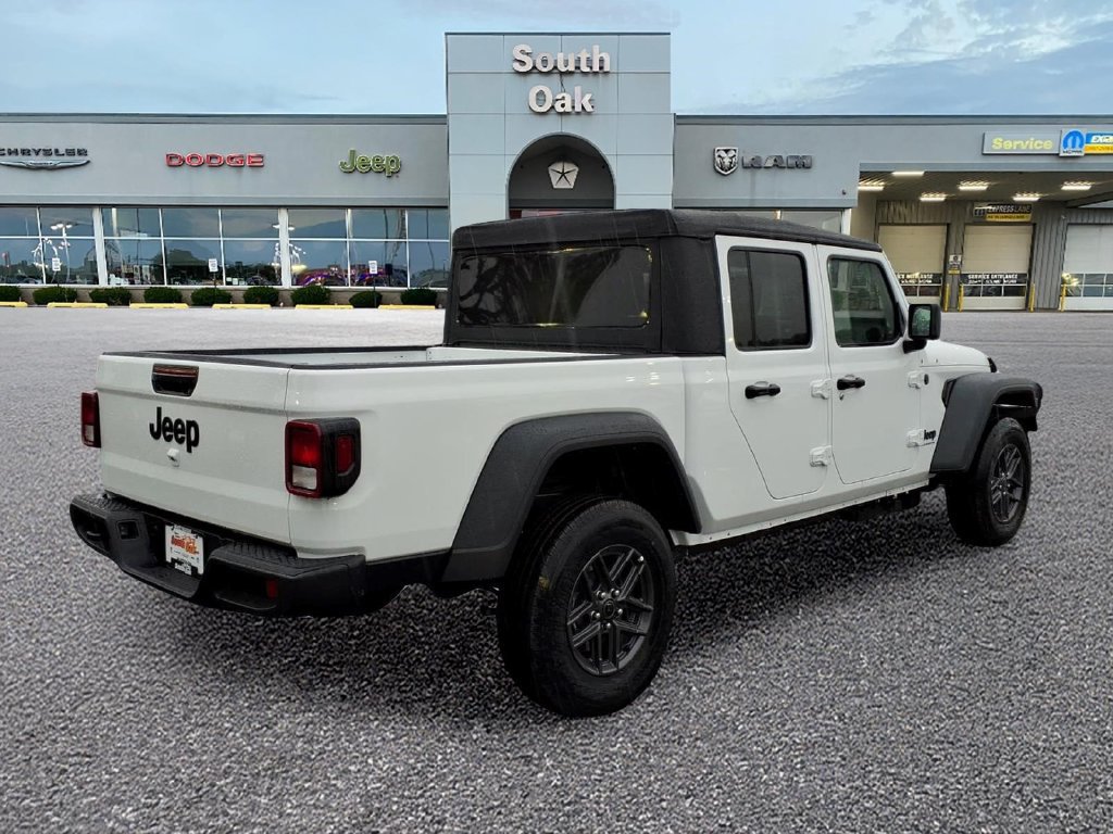 New 2027 Jeep Gladiator Sport AWD/4WD image 3