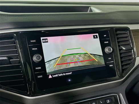 Used 2023 Volkswagen Atlas SE w/ Panoramic Sunroof Package image 23