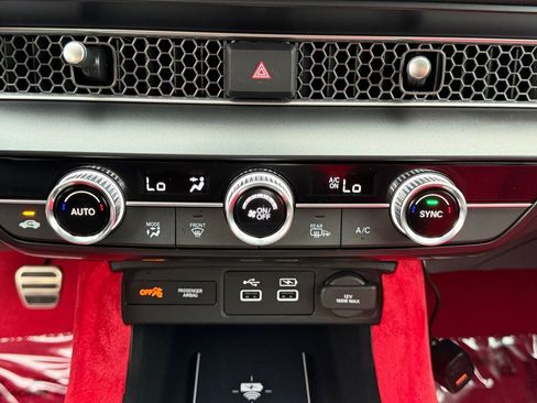 Used 2024 Honda Civic Type R image 17