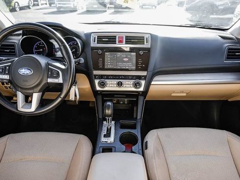 Used 2016 Subaru Outback 2.5i Premium AWD/4WD image 12