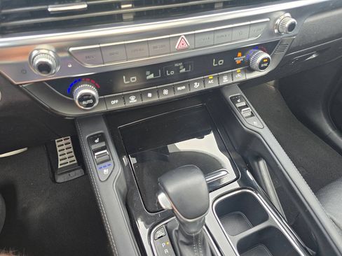 Used 2021 Kia Telluride SX w/ Towing Package FWD image 31