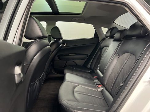 Used 2020 Kia Optima SE FWD image 33