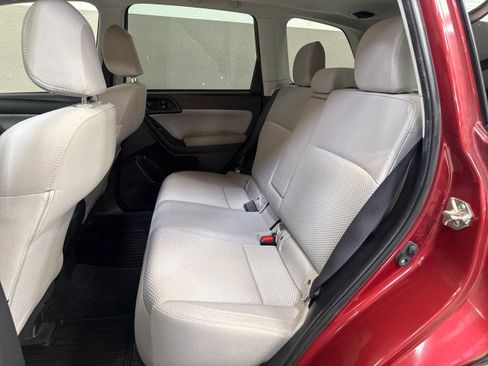 Used 2017 Subaru Forester 2.5i Premium w/ All-Weather Package image 33