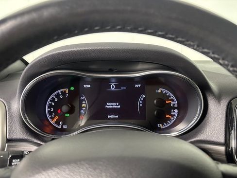 Used 2021 Jeep Grand Cherokee Limited image 11