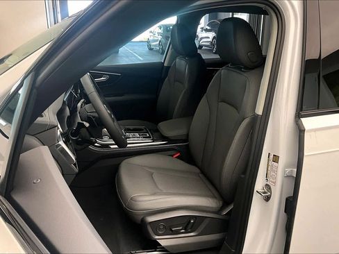 New 2026 Audi Q7 Premium Plus image 9