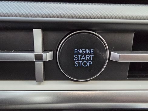 Used 2025 Hyundai Santa Fe SEL image 23