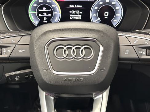 Used 2025 Audi Q5 e Premium Plus w/ Premium Plus Package AWD/4WD image 16