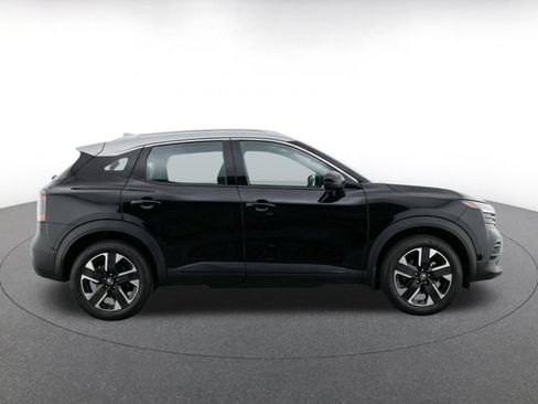 Used 2026 Nissan Kicks SV w/ Cold Weather Package AWD/4WD image 10