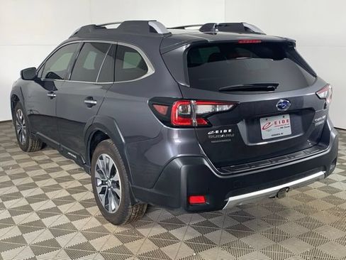 Used 2025 Subaru Outback Touring XT AWD/4WD image 12