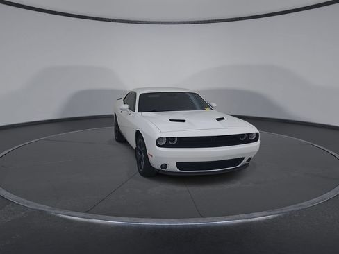 Used 2022 Dodge Challenger SXT w/ Blacktop Package RWD image 5