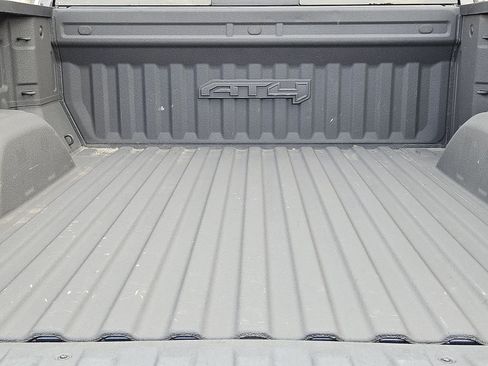 Used 2022 GMC Sierra 1500 AT4 w/ AT4 Preferred Package AWD/4WD image 23