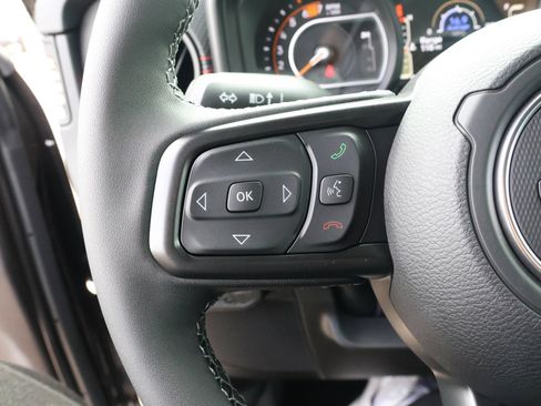 New 2026 Jeep Wrangler Unlimited Rubicon AWD/4WD image 22