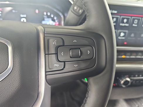 Used 2025 GMC Sierra 1500 Elevation image 22