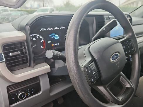 Used 2024 Ford F250 XLT image 2