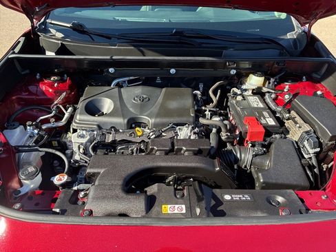 Used 2019 Toyota RAV4 LE image 24