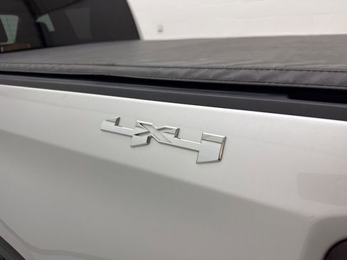 Used 2022 GMC Sierra 1500 Elevation AWD/4WD image 11