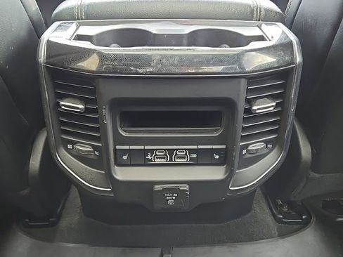 Used 2019 RAM 1500 Laramie image 42