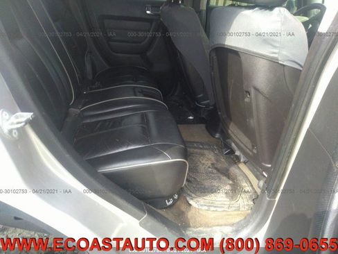 Used 2007 HUMMER H3 image 9
