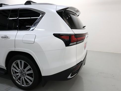 Used 2023 Lexus LX 600 4WD w/ Ultra Luxury Package image 58