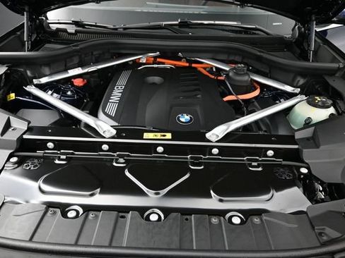 New 2026 BMW X5 xDrive50e w/ Executive Package AWD/4WD image 23