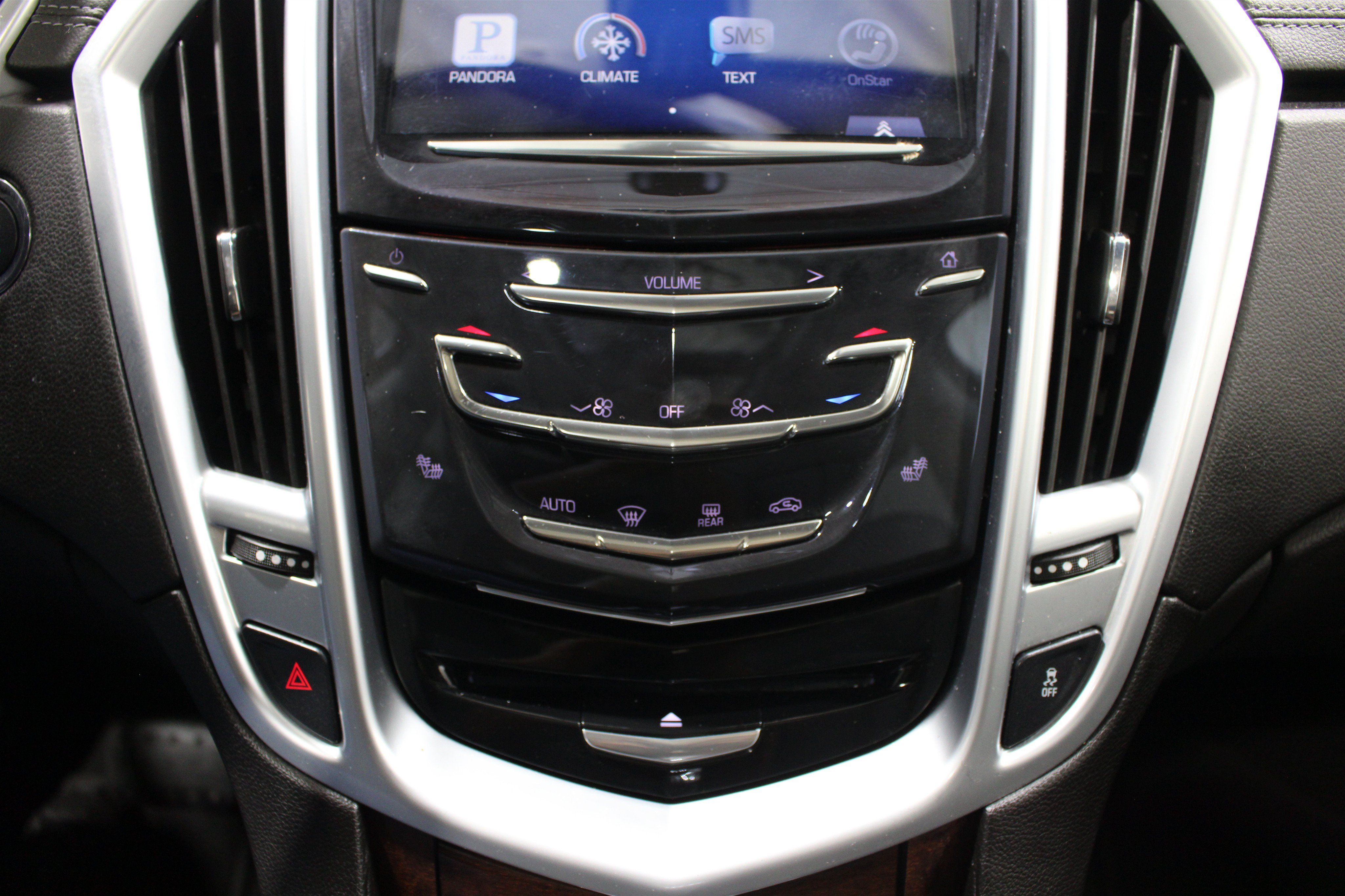 Used 2016 Cadillac SRX Luxury AWD/4WD image 18