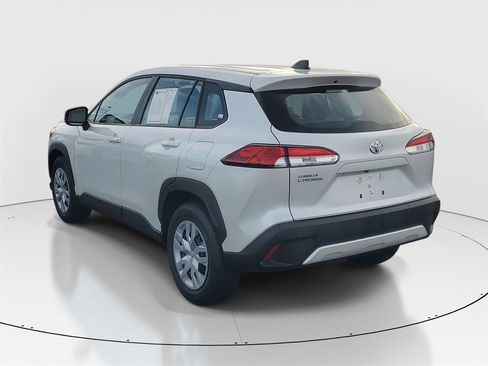 Used 2023 Toyota Corolla Cross L image 5
