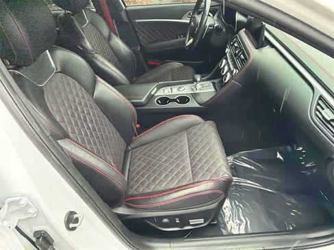 Used 2023 Genesis G70 3.3T w/ Sport Prestige Package image 12