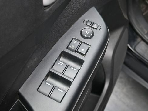 Used 2016 Honda CR-V LX image 22