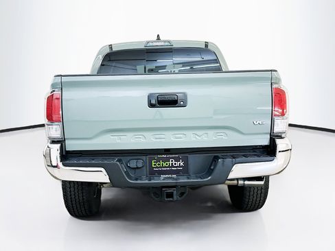 Used 2023 Toyota Tacoma TRD Off-Road image 7