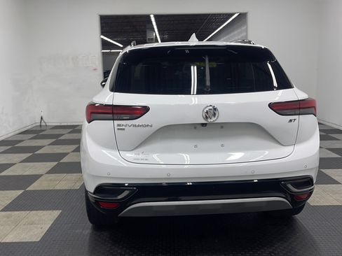 Used 2023 Buick Envision Essence w/ Sport Touring Package AWD/4WD image 17