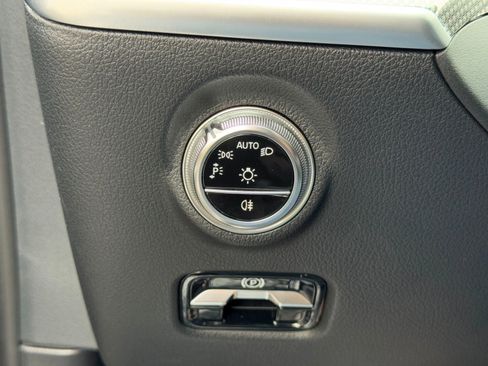 Used 2023 Mercedes-Benz C 43 AMG 4MATIC Sedan image 20