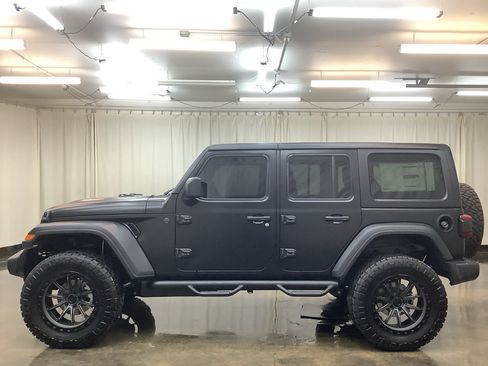 New 2026 Jeep Wrangler Unlimited Sport AWD/4WD image 10