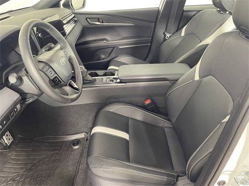 Used 2025 Toyota Camry SE w/ Multimedia Upgrade Package image 2