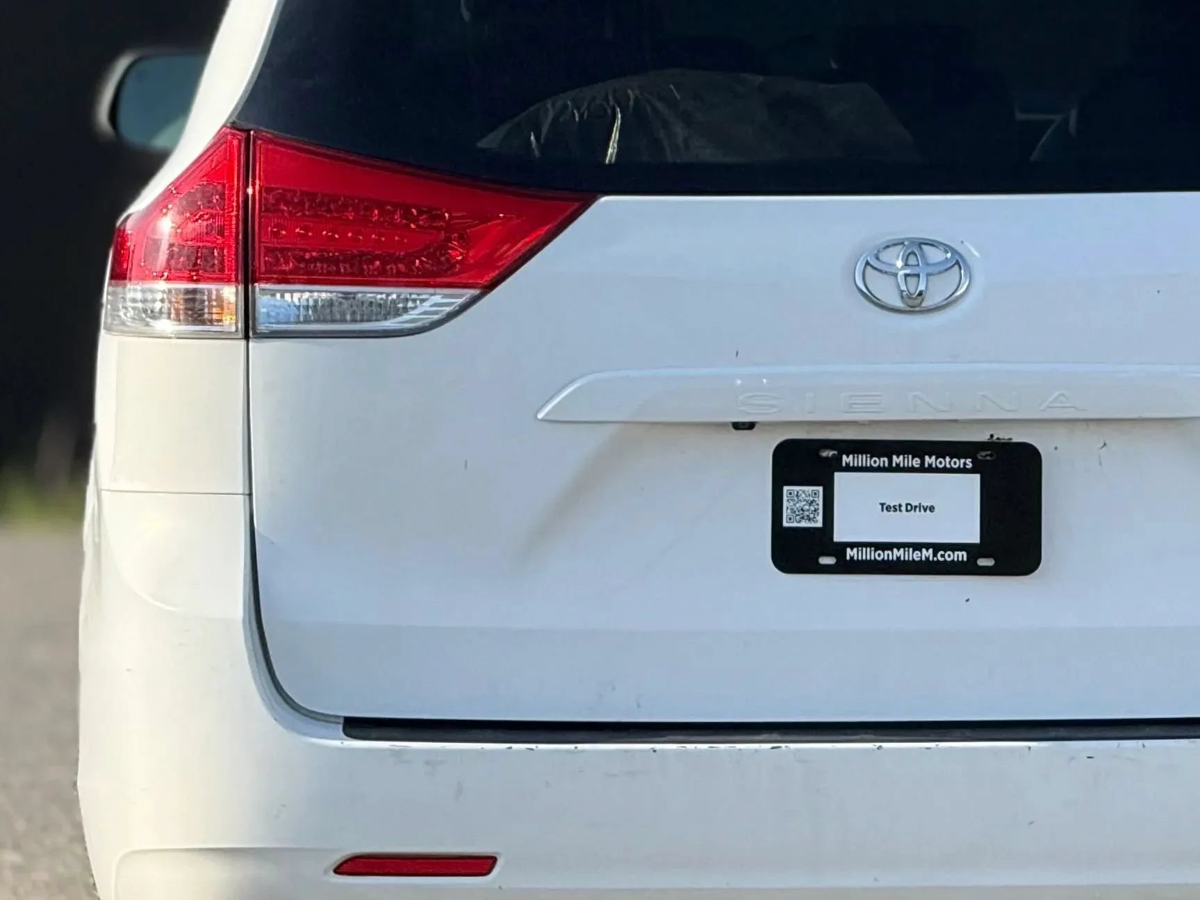 Used 2012 Toyota Sienna LE FWD image 13