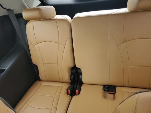 Certified 2019 Buick Enclave Premium w/ Experience Buick Package AWD/4WD image 10