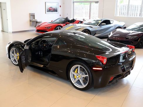Used 2011 Ferrari 458 Italia Coupe RWD image 71