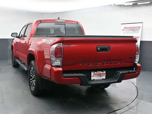 Used 2023 Toyota Tacoma TRD Sport w/ Black Out Package (TMS) image 6