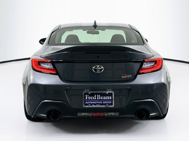 Used 2022 Toyota GR86 Premium RWD image 7