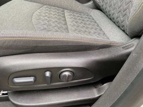 Used 2022 Chevrolet Equinox LT image 26