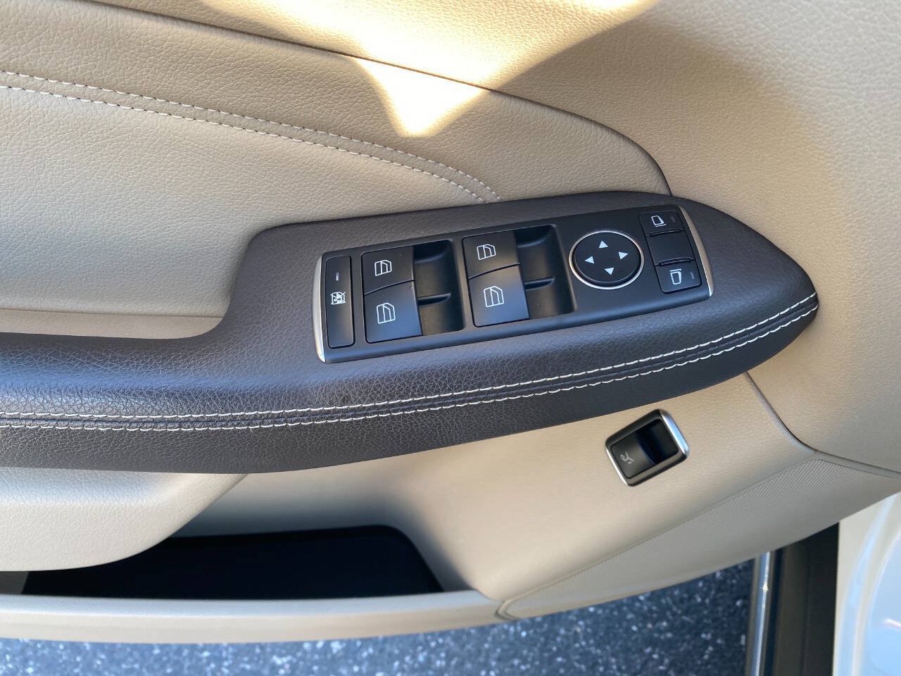 Used 2015 Mercedes-Benz ML 350 4MATIC image 12