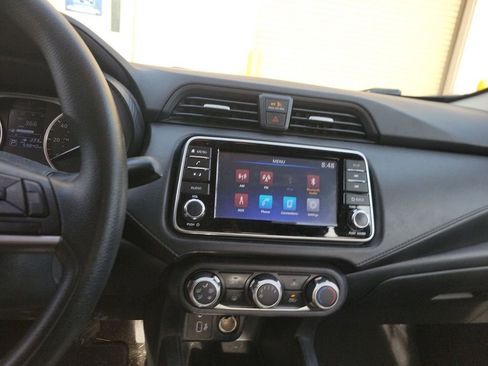 Used 2020 Nissan Versa S image 7