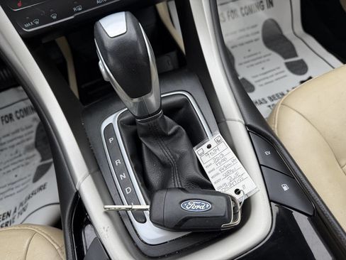 Used 2013 Ford Fusion Energi SE image 17