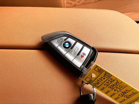 Used 2023 BMW 530i 530i w/ M Sport Package image 15