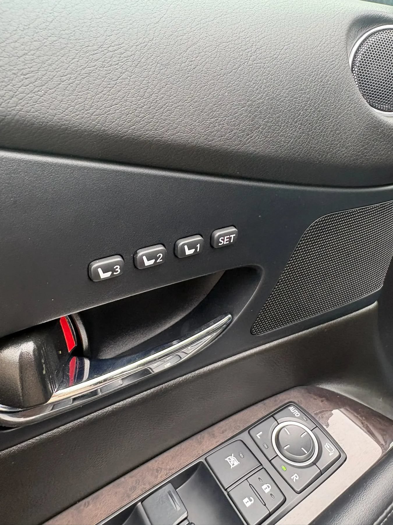 Used 2013 Lexus RX 350 AWD w/ Navigation Pkg image 13
