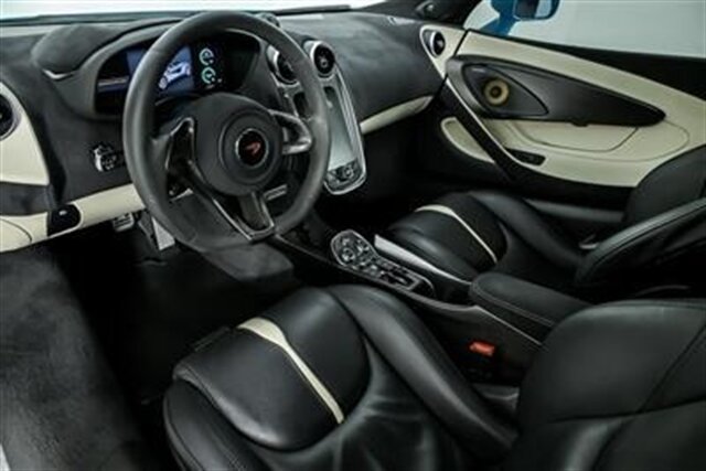 Used 2018 McLaren 570S Spider RWD image 5
