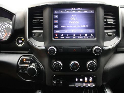 Used 2019 RAM 1500 Big Horn AWD/4WD image 27